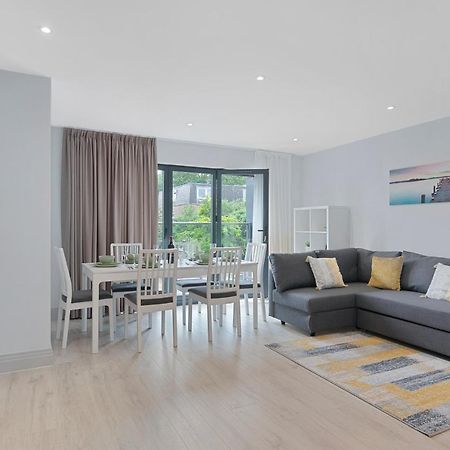 Spacious, 3 Bedroom, 2 Bathroom, Surbiton Exterior foto