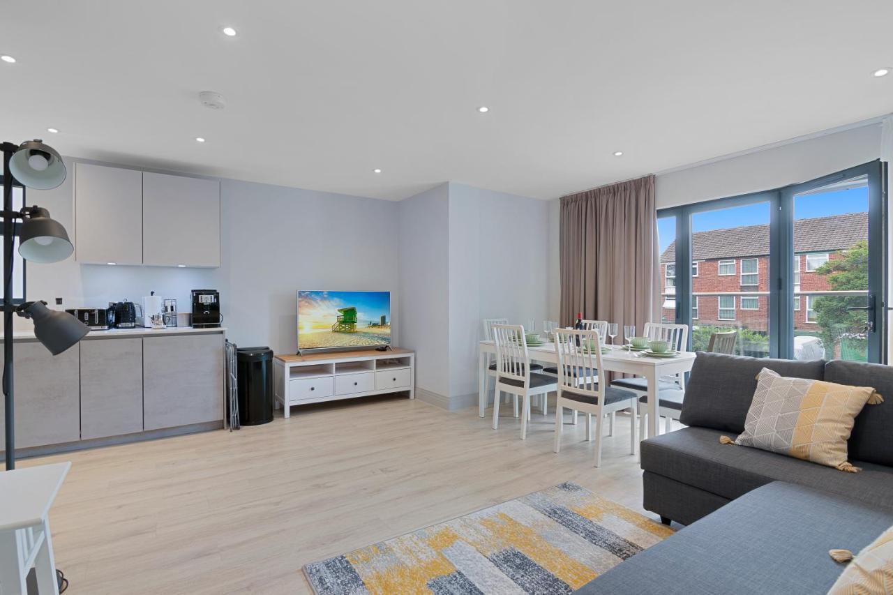 Spacious, 3 Bedroom, 2 Bathroom, Surbiton Exterior foto