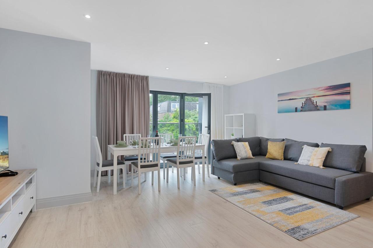 Spacious, 3 Bedroom, 2 Bathroom, Surbiton Exterior foto