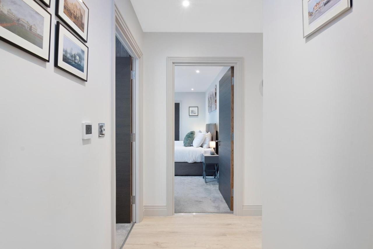 Spacious, 3 Bedroom, 2 Bathroom, Surbiton Exterior foto