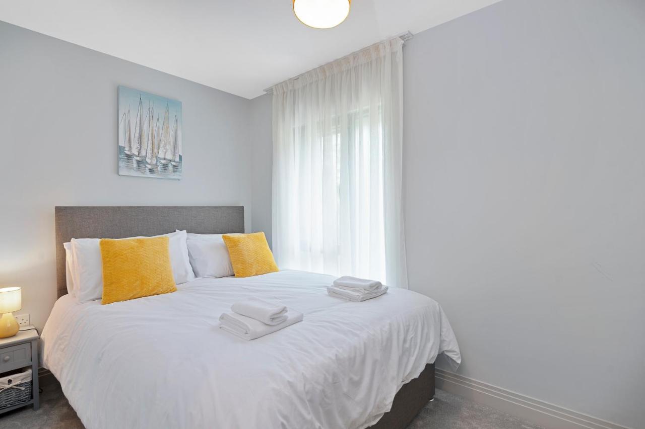 Spacious, 3 Bedroom, 2 Bathroom, Surbiton Exterior foto